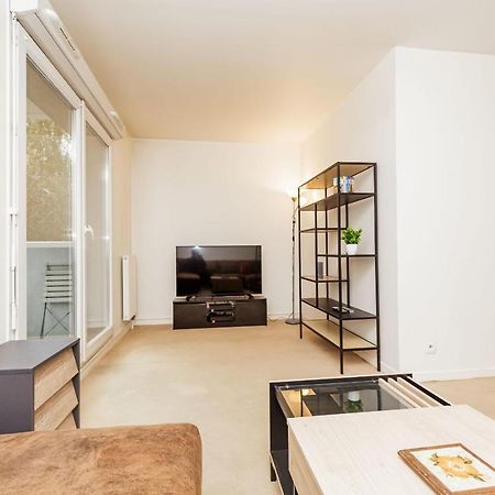 Bright 68 M2 Apartment Near The Stade De France Aubervilliers Bagian luar foto