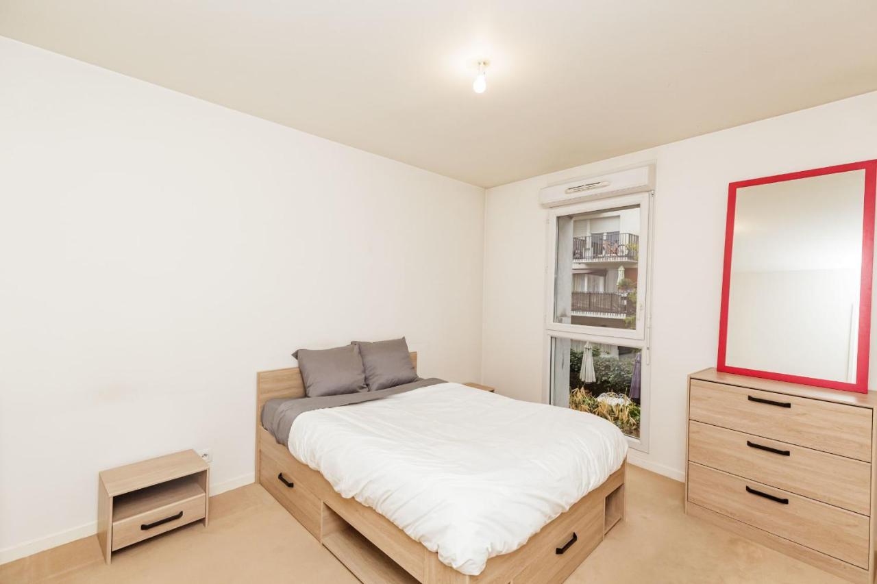 Bright 68 M2 Apartment Near The Stade De France Aubervilliers Bagian luar foto